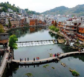 乌鲁木齐长沙旅游攻略(长沙旅游攻略景点必去二日游)