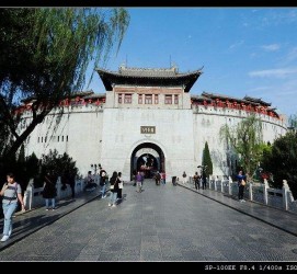 乌鲁木齐洛阳旅游攻略(洛阳旅游攻略景点必去)