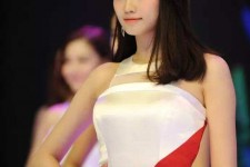 乌鲁木齐成都特大模特兼职**(成都服拆模特兼职是实的吗)
