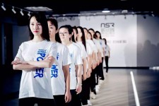 乌鲁木齐南京少儿模特兼职(南京潮童星少儿模特培训地址)