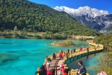乌鲁木齐云南旅游攻略(云南旅游攻略必去景点顺序)