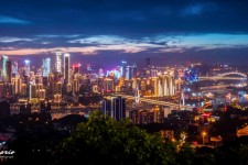 乌鲁木齐重庆自助游(重庆自助游攻略)