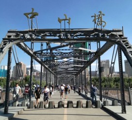 乌鲁木齐兰州旅游攻略(兰州旅游攻略一日游计划)