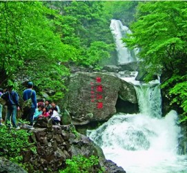 乌鲁木齐安吉旅游攻略(湖州安吉旅游攻略)