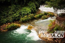 乌鲁木齐去哪里旅游好(七月八月去哪里旅游好)