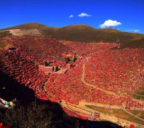 乌鲁木齐色达旅游攻略(成都到色达旅游攻略)