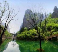 乌鲁木齐周边旅游攻略(三星堆周边旅游攻略)