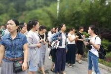 乌鲁木齐中国的曲男伴游的简单介绍