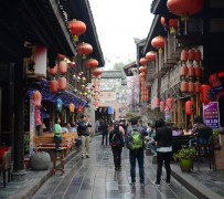 乌鲁木齐成都自助游(成都自助游住哪里方便)