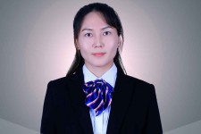 乌鲁木齐商务伴游招聘 微信群里应聘日薪2万“商务伴游” ，女孩人财两失！