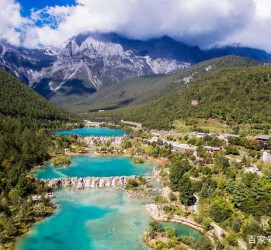 乌鲁木齐旅游推荐(旅游推介词)
