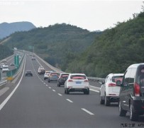 乌鲁木齐自驾游(北京自驾游到西藏需要多少钱)