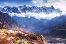 乌鲁木齐旅游地点(旅游地点与地理关系)