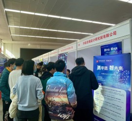 乌鲁木齐北京伴游招聘 北京各大高校恢复线下招聘会，今年有什么不一样？记者探访