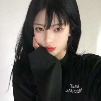 乌鲁木齐伴游女生梦瑜的资料