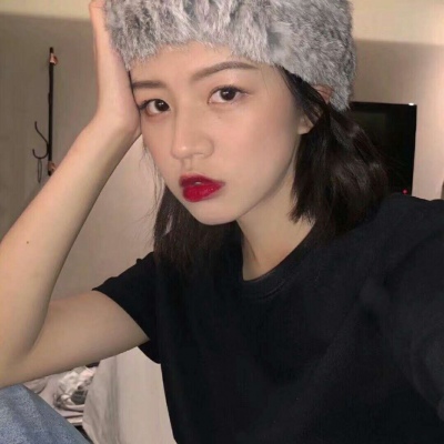 乌鲁木齐伴游女生陈思瑶的资料