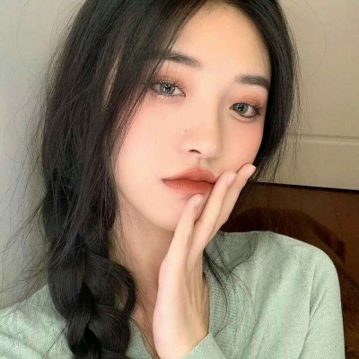 乌鲁木齐伴游女生林知月的资料