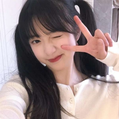 乌鲁木齐伴游女生李欣怡的资料