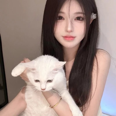 乌鲁木齐伴游女生陈露晞的资料