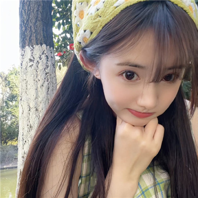 乌鲁木齐伴游女生上官鹤影的资料