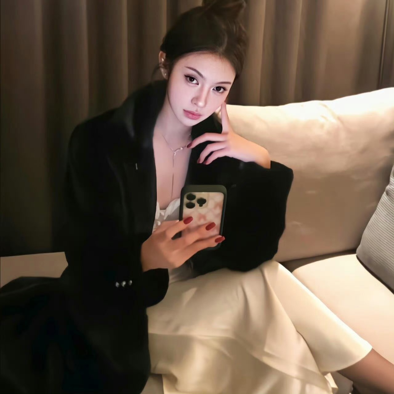 乌鲁木齐伴游女生周语言的资料