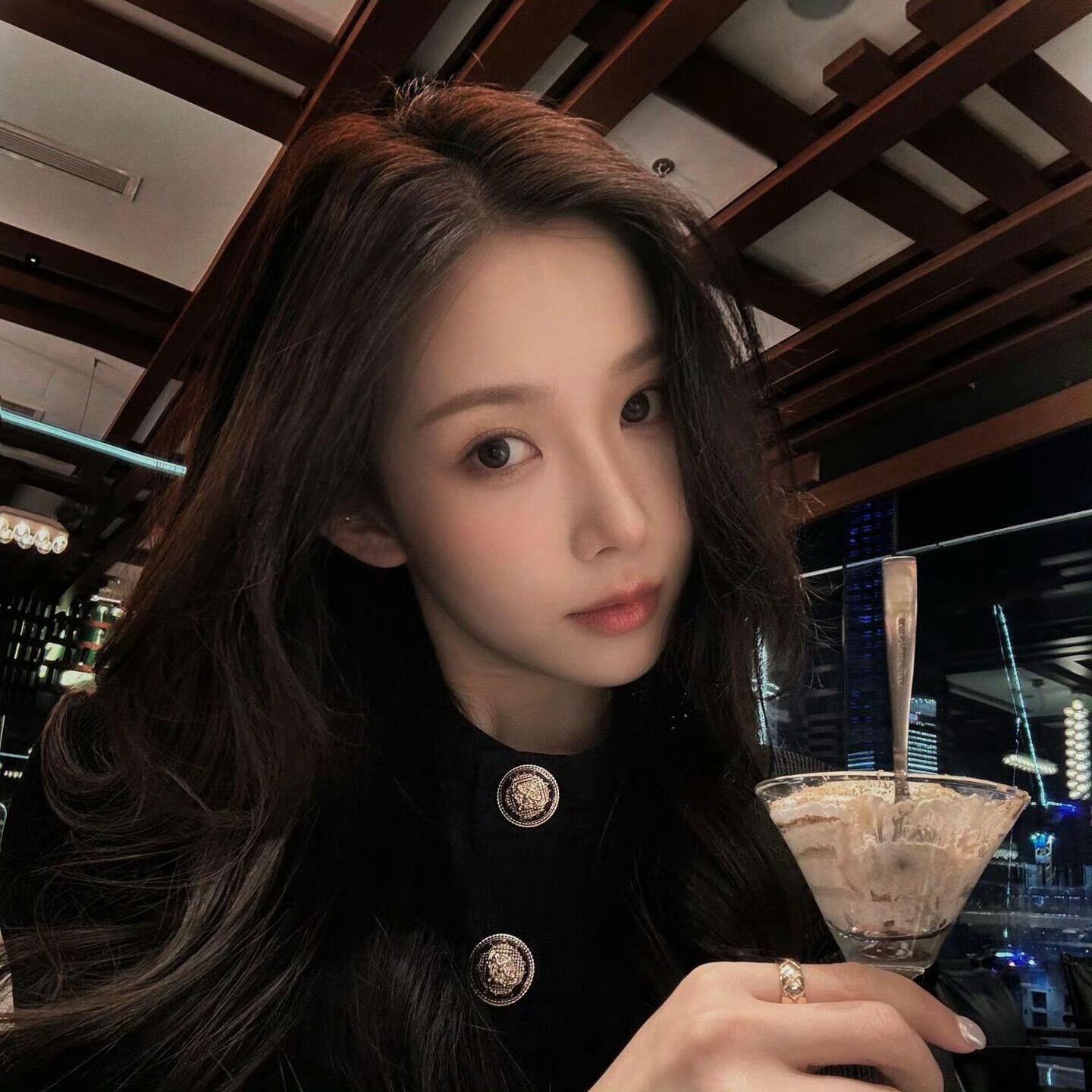 乌鲁木齐伴游女生周晓雯的资料