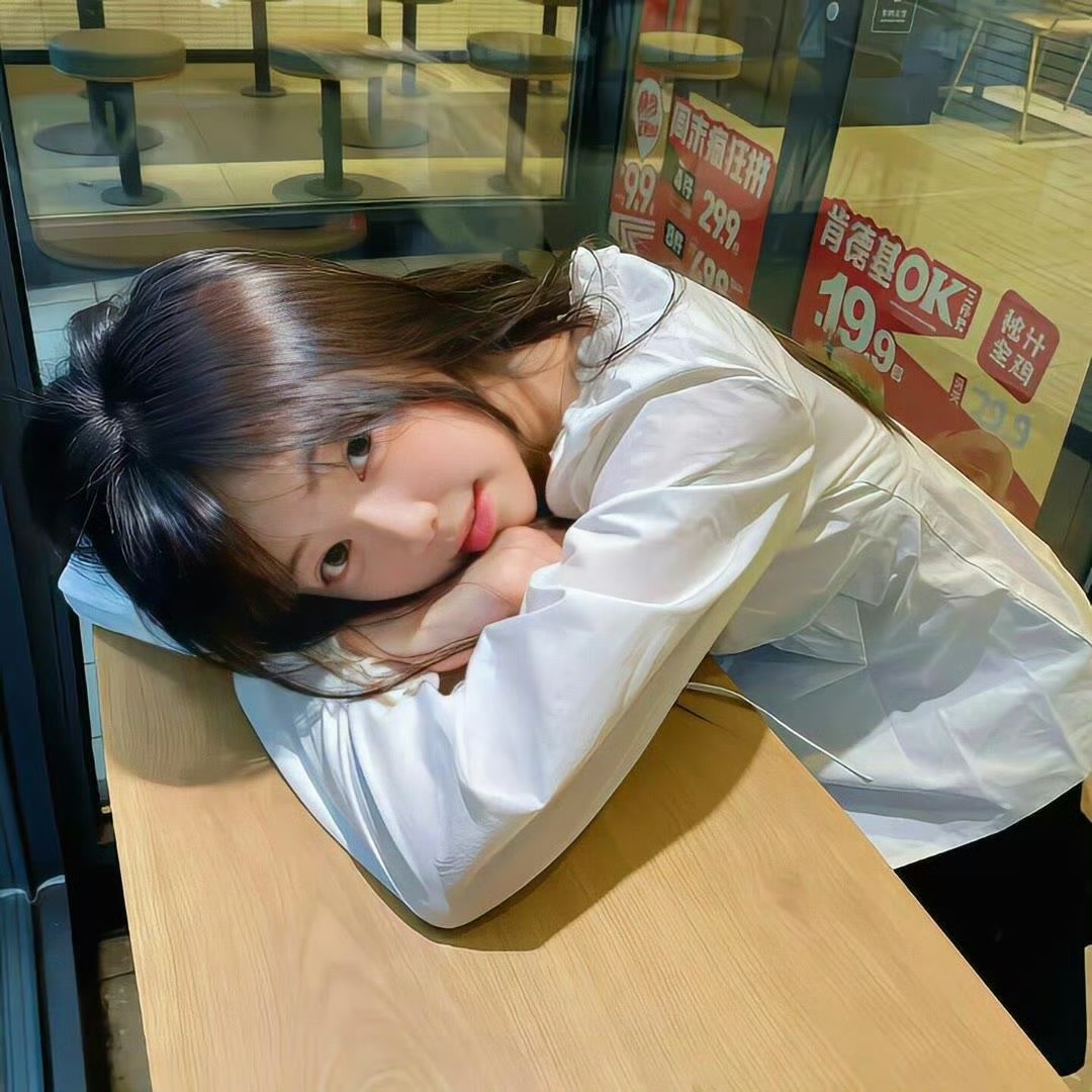 乌鲁木齐伴游女生沈雨晴的资料