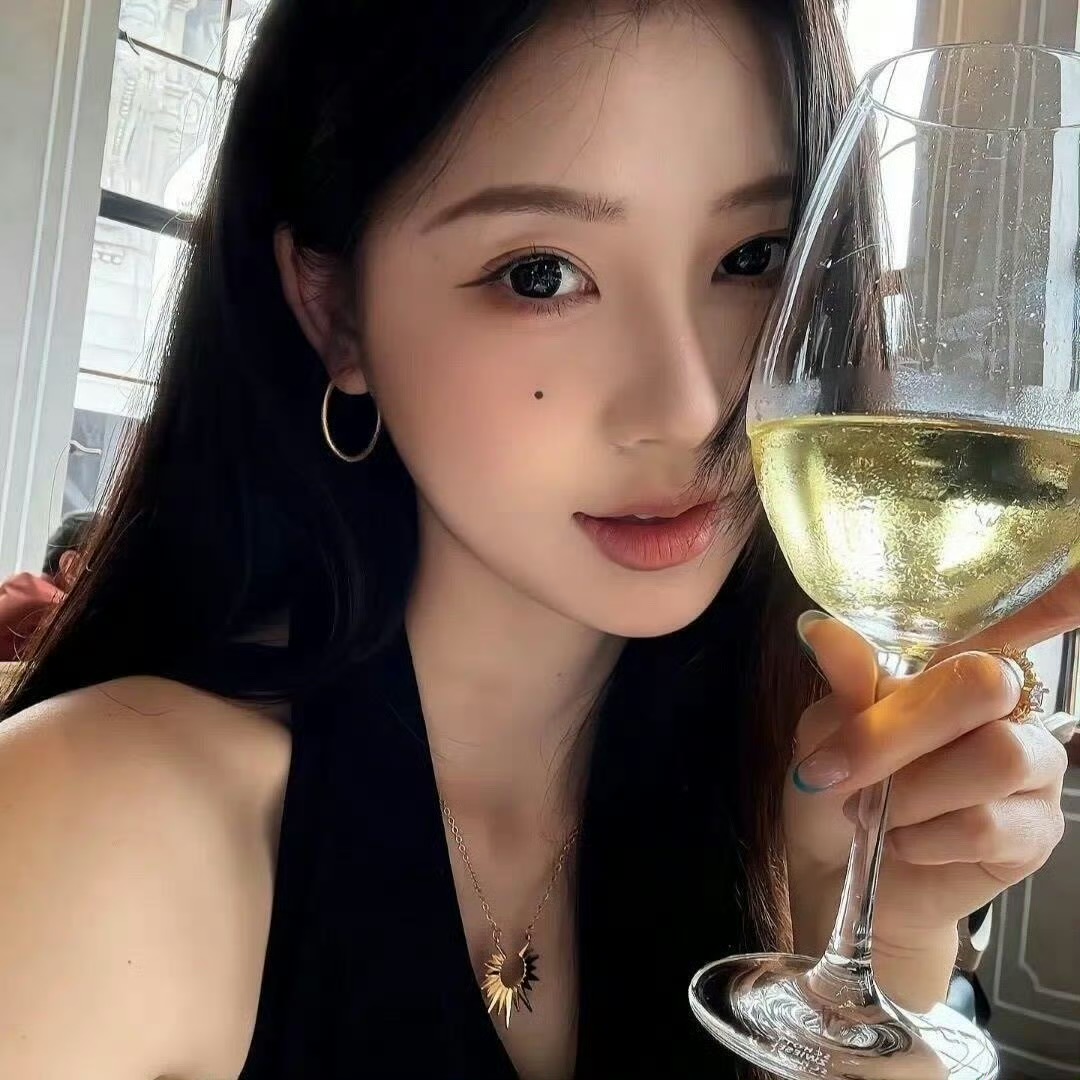 乌鲁木齐伴游女生 | 张诗涵的资料
