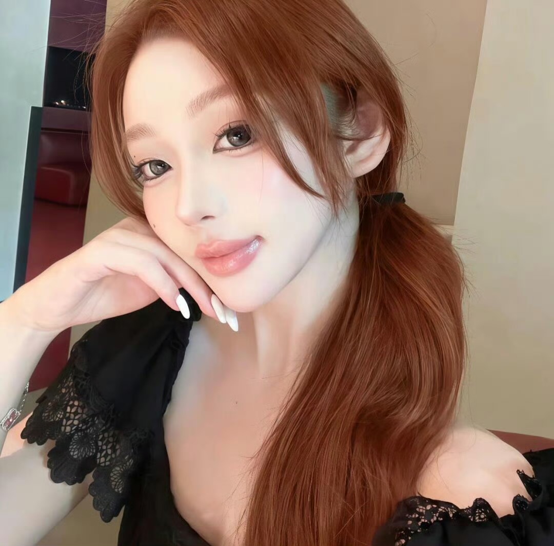 乌鲁木齐伴游女生 | Victoria LiLI的资料