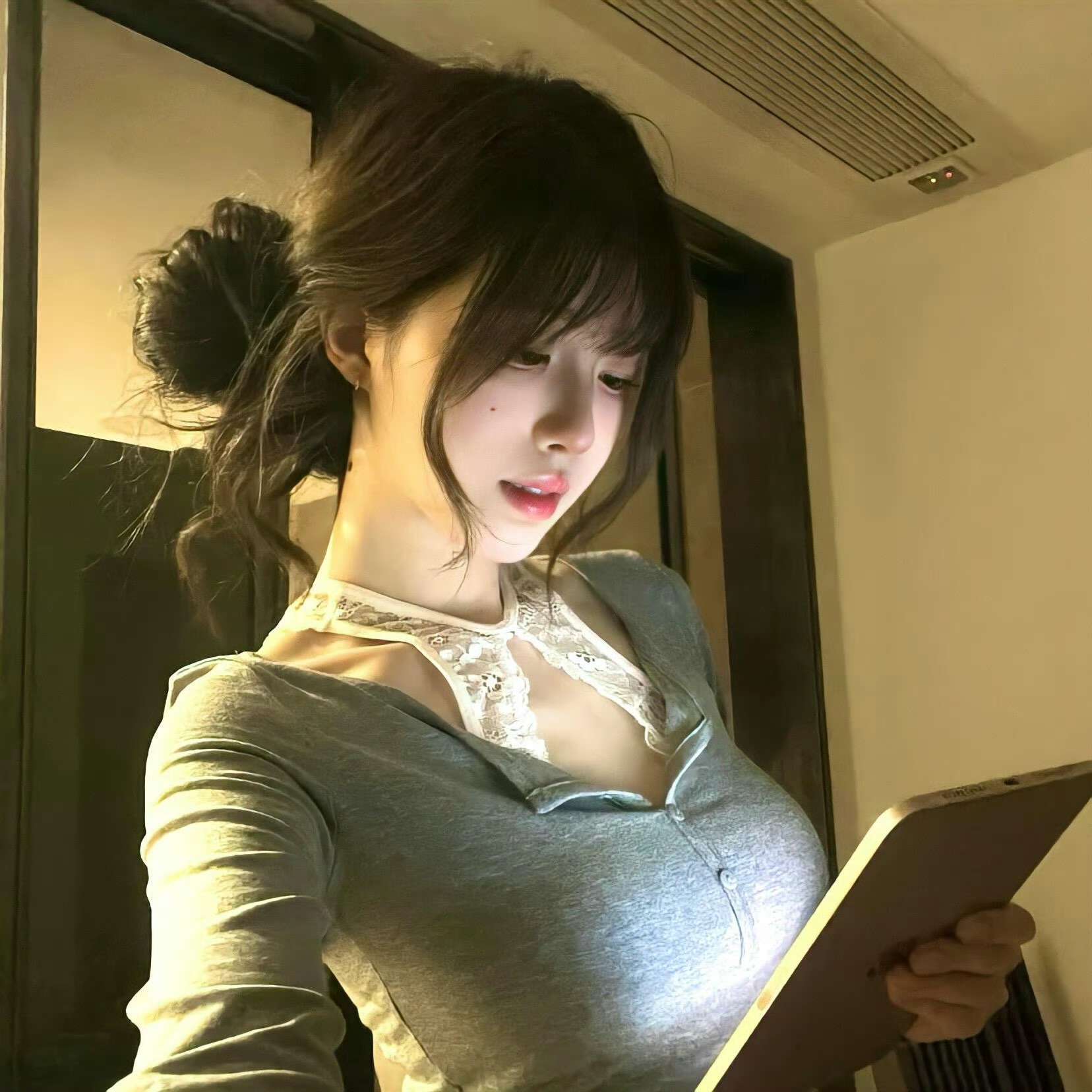 乌鲁木齐伴游女生 | 索菲亚·王 (Sophia Wang)的资料